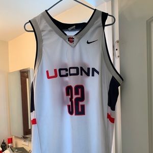 uCON jersey